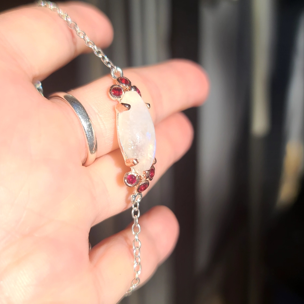 STUNNING HUGE Marquise cut moonstone & garnet sterling & gold bracelet - Picture 7 of 7